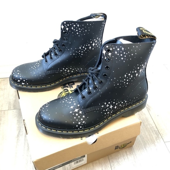 Dr. Martens 1460 PASCAL STARS LEATHER LACE UP BOOTS 11 M 12 W - Picture 5 of 9
